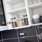 L'authentique *studio *parking Prive* *wifi*calme Apartment *